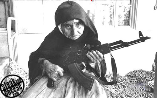 Meine Oma bei Cs:s zocken