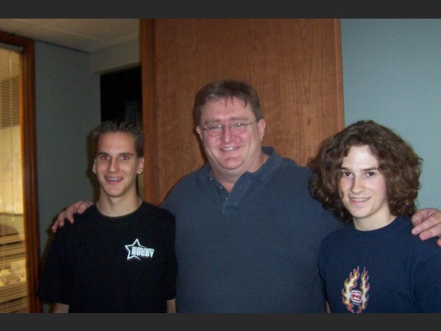 Gabe Newell + Besucher