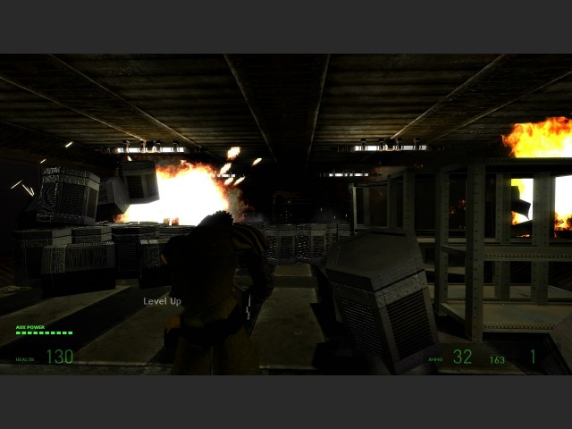 Mithilfe explosiver F�sser jagen wir die gegnerischen Aliens in die Luft.