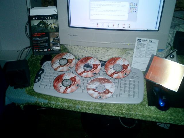 Half-Life 2 CDs
