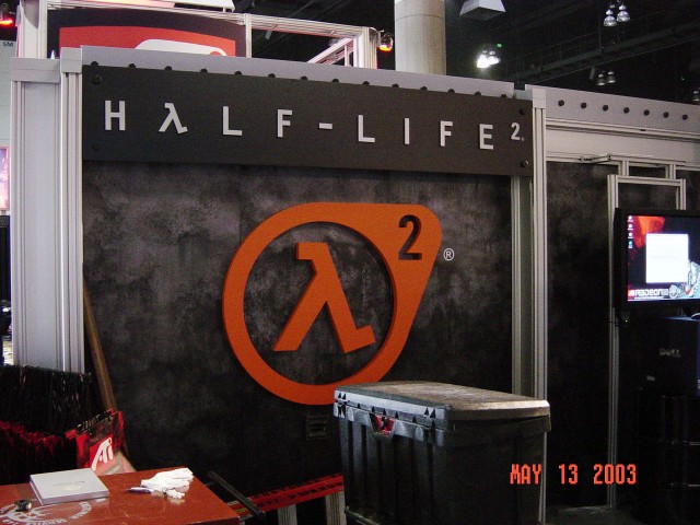HL2 Stand