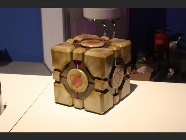 Ein Companion-Cube-Casemod