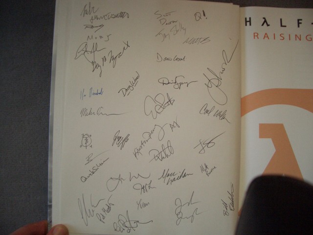 Half-Life 2: Raising the Bar - Signiert!